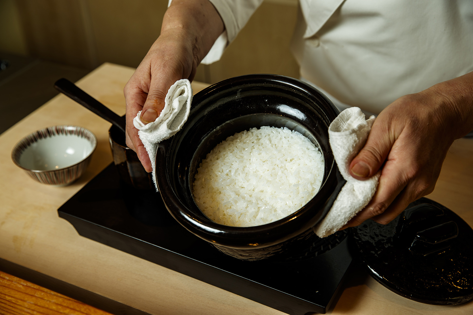 Rice cooked in a donabe